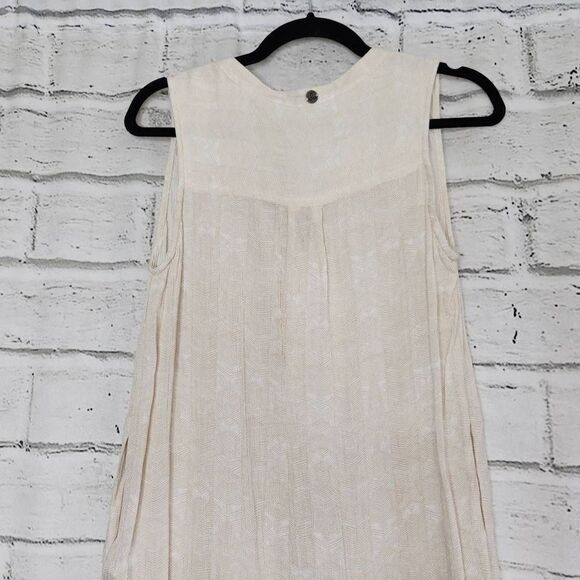 Prana Breathe Women's Natassa Crinkle Cream Sleeveless High Low Tunic Top Medium - Picture 9 of 12